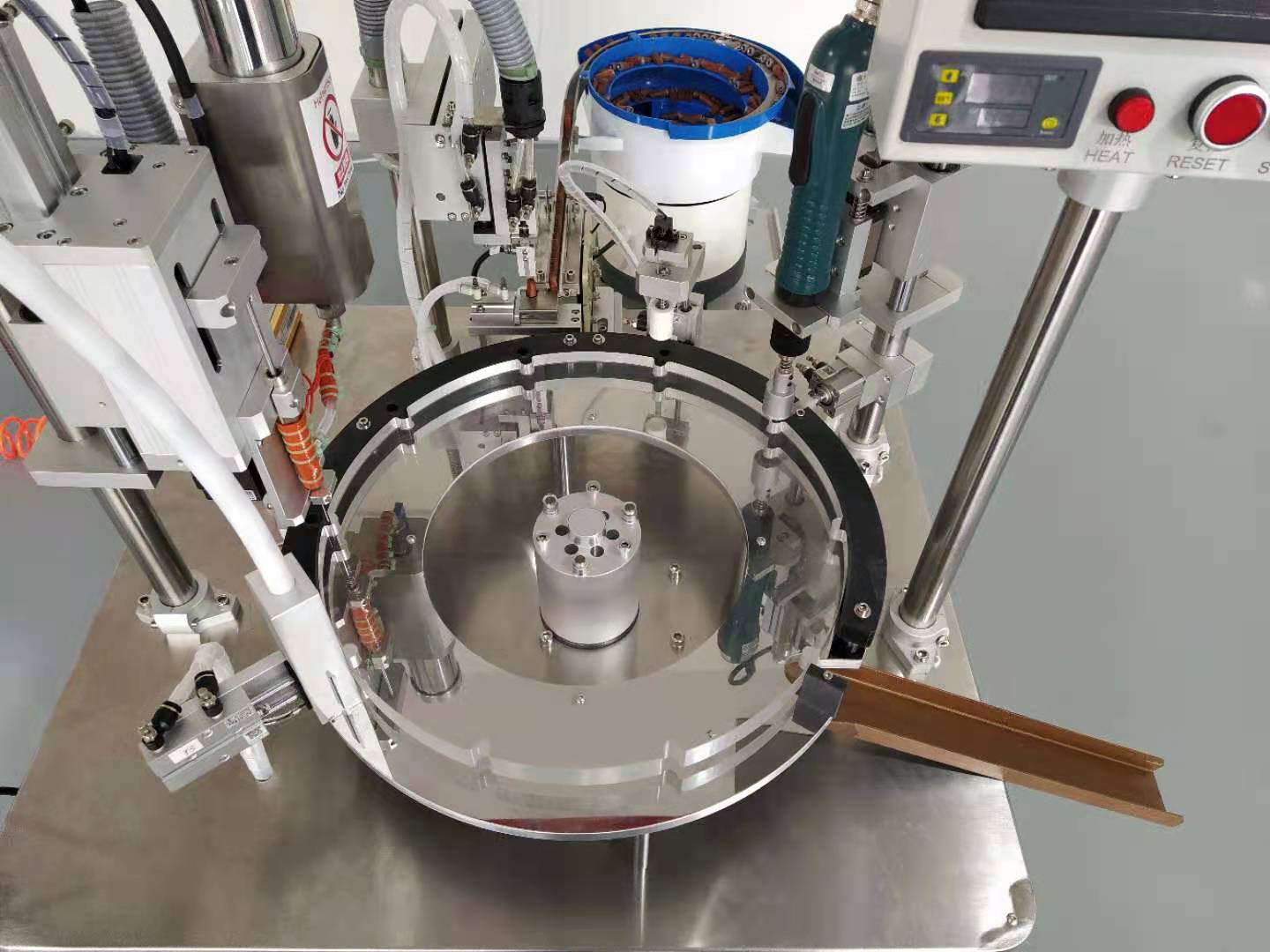 Machine de capsulage de remplissage jetable de cartouche d'huile de CBD automatique de haute qualité
